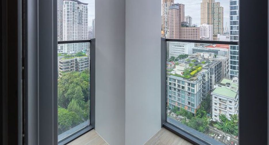 For rent 1 bed condo in Pathum Wan, Bangkok