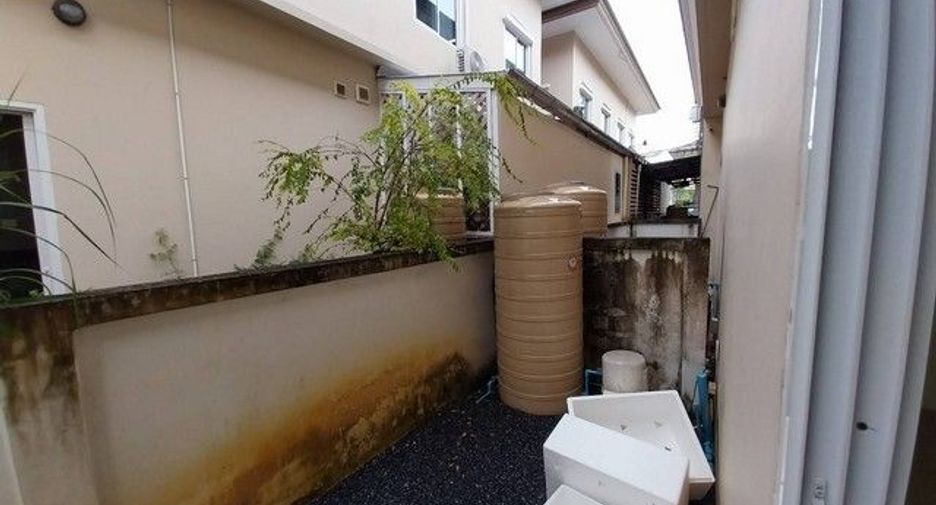 For sale 3 ベッドルーム townhouse in Bang Len, Nakhon Pathom