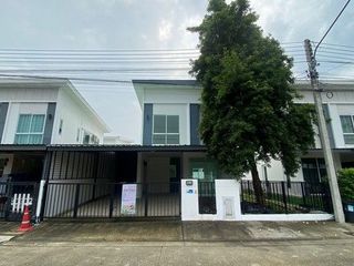 For sale 4 bedrooms house in Bang Len, Nakhon Pathom