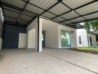 For sale 4 bedrooms house in Bang Len, Nakhon Pathom