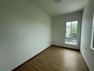 出售 3 卧室 独立屋 在 Bang Len, Nakhon Pathom