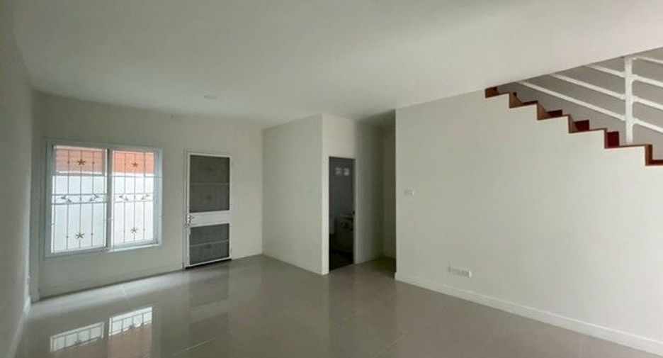 For sale 3 ベッドルーム townhouse in Bang Len, Nakhon Pathom