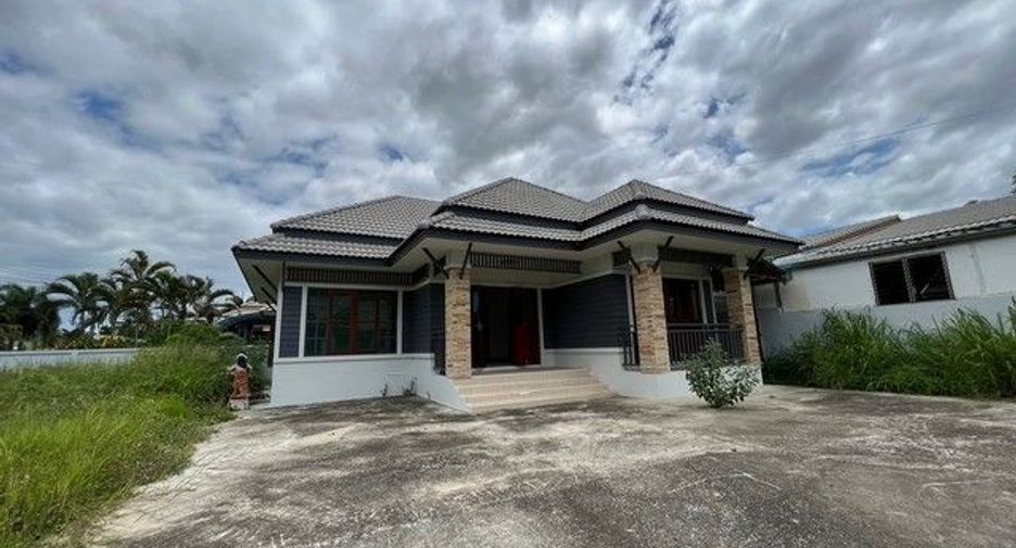 For sale 2 bedrooms house in Hua Hin, Prachuap Khiri Khan