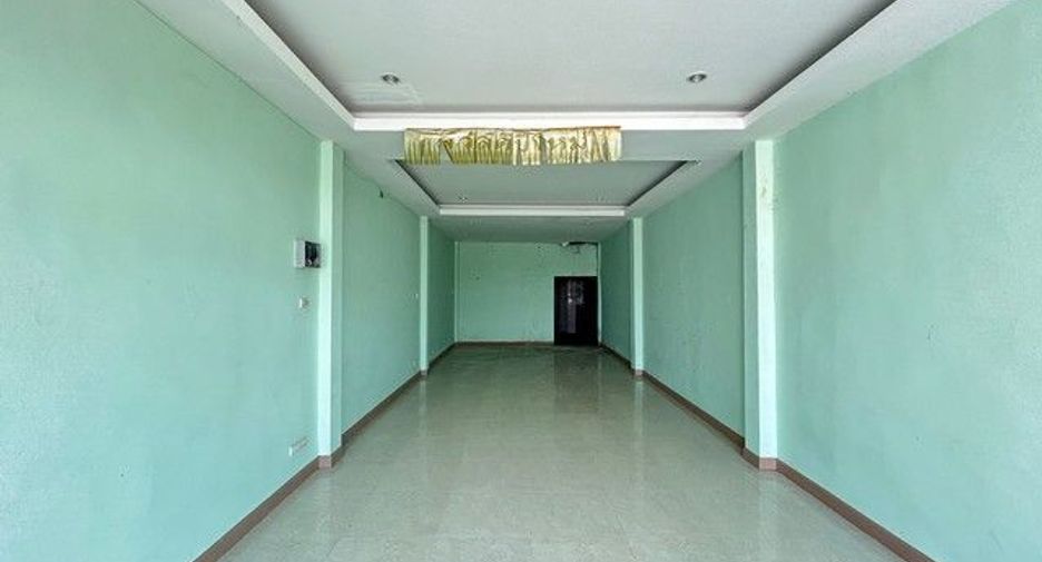 For sale 3 bedrooms retail Space in Kui Buri, Prachuap Khiri Khan