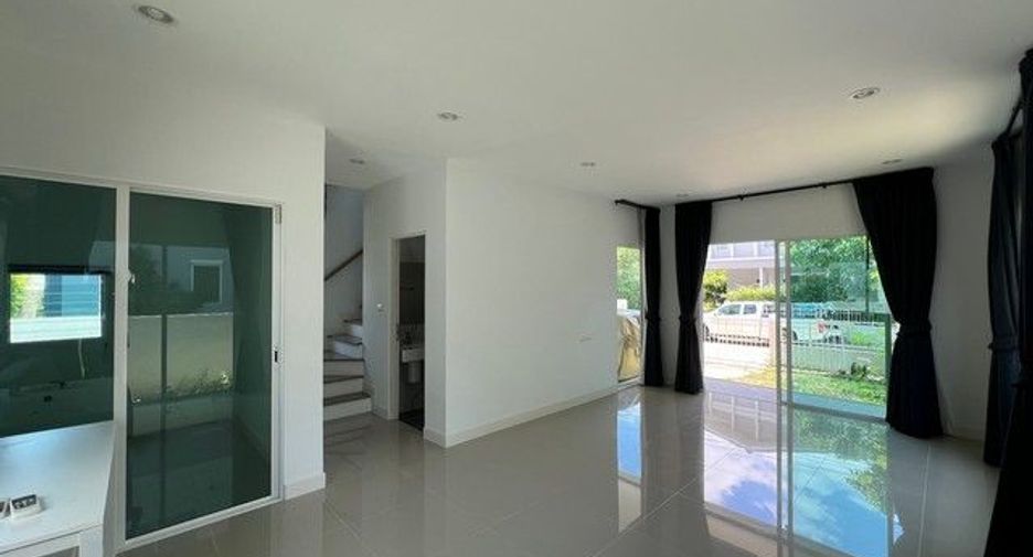 Haus zum Kauf mit 4 Zimmer in Mueang Samut Sakhon, Samut Sakhon