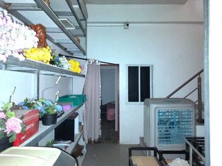For sale 3 bedrooms retail Space in Mueang Samut Sakhon, Samut Sakhon