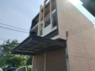 出售 2 卧室 商业空间 在 Mueang Samut Sakhon, Samut Sakhon
