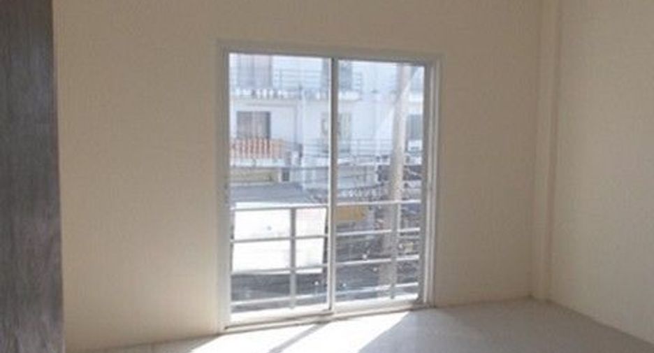For sale 1 bed retail Space in Thanyaburi, Pathum Thani