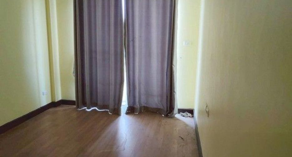 À vendre 3 chambres local commercial à Mueang Samut Sakhon, Samut Sakhon