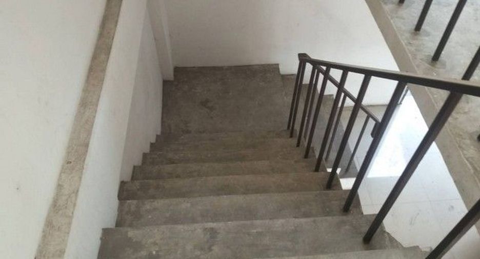 Local comercial en venta de 3 habitaciones en Mueang Samut Sakhon, Samut Sakhon