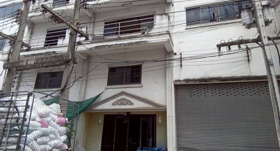 For sale 4 bedrooms retail Space in Mueang Samut Sakhon, Samut Sakhon