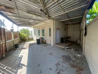 À vendre 2 chambres maison à Krathum Baen, Samut Sakhon