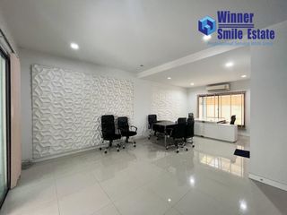 出租 4 卧室 办公室 在 Bang Phli, Samut Prakan