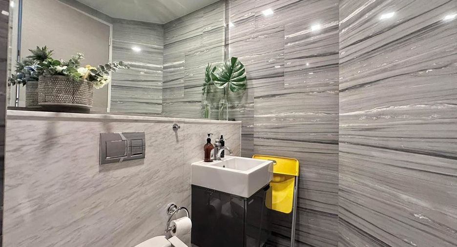 Condo en alquiler de 2 habitaciones en Watthana, Bangkok