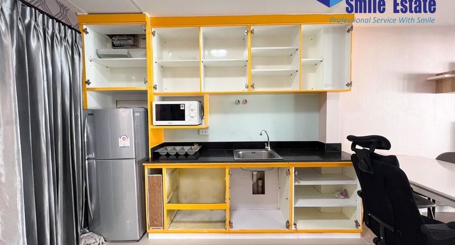 For rent 2 bedrooms townhouse in Bang Phli, Samut Prakan