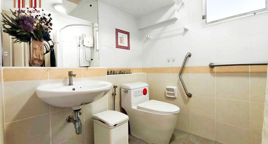 出售 4 卧室 独立屋 在 Lam Luk Ka, Pathum Thani