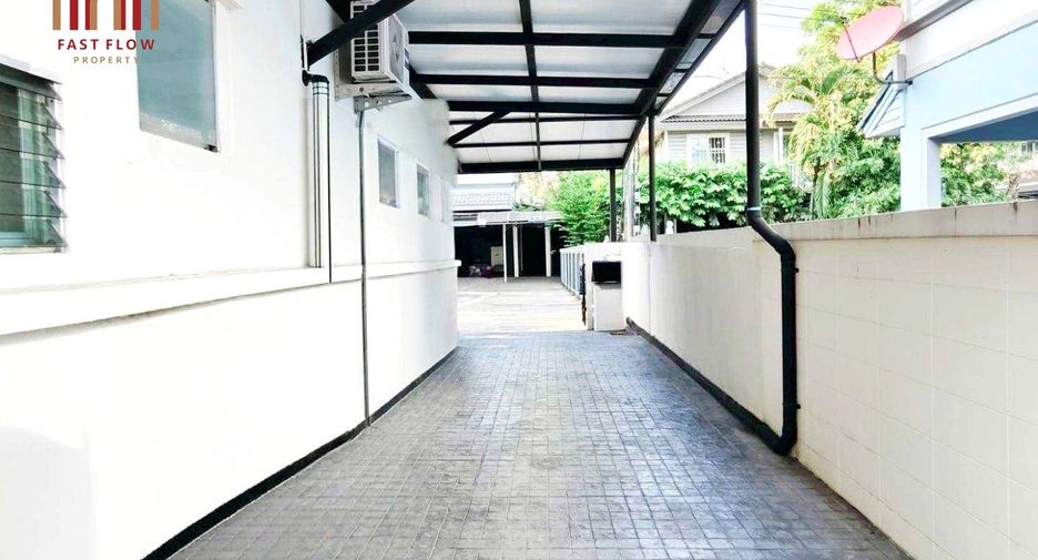 出售 4 卧室 独立屋 在 Lam Luk Ka, Pathum Thani