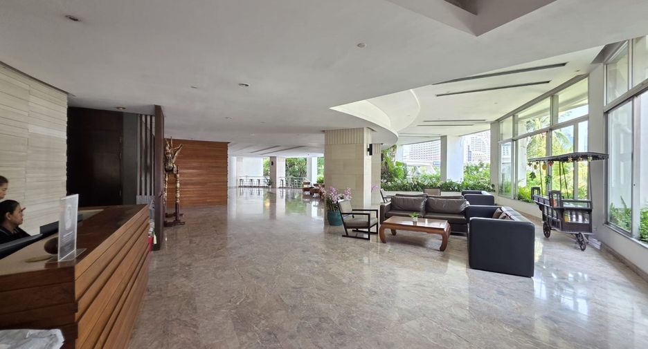 For sale 3 bedrooms condo in Khlong San, Bangkok