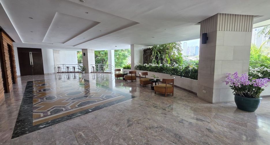 For sale 3 bedrooms condo in Khlong San, Bangkok