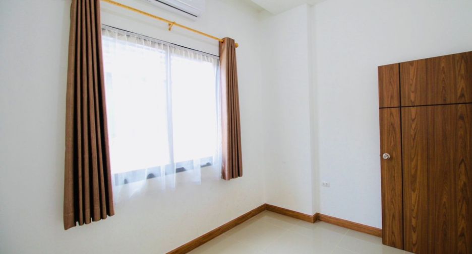 出售 3 卧室 独立屋 在 Mueang Rayong, Rayong