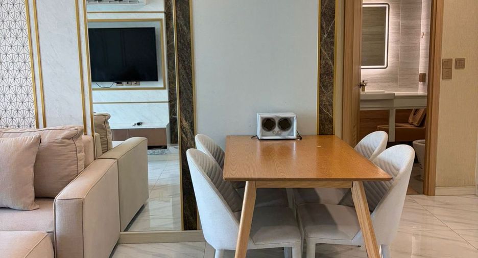 À louer 2 chambres condo à Bang Lamung, Chonburi