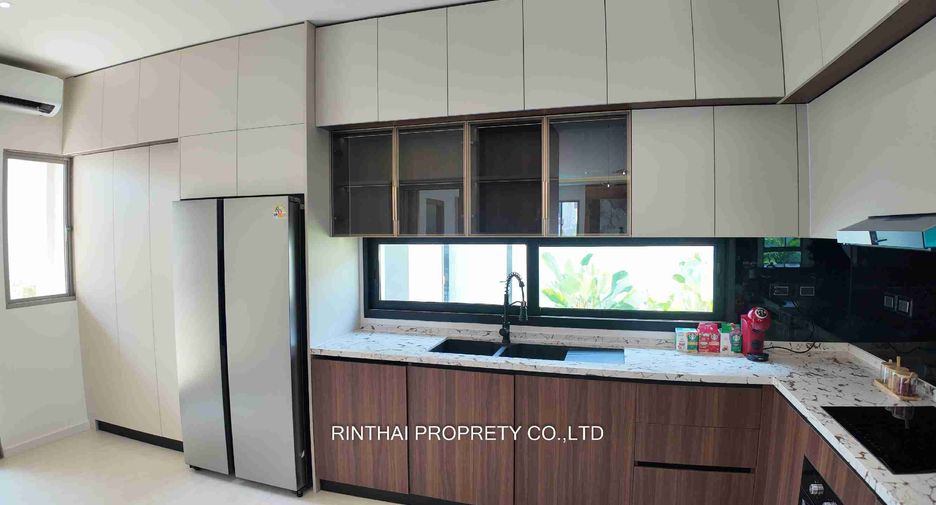 For sale 5 bedrooms villa in Bang Lamung, Chonburi