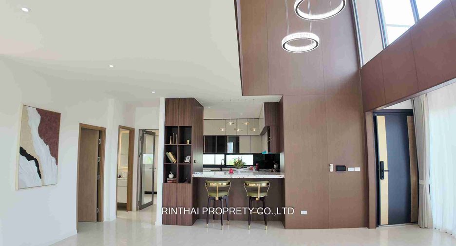 For sale 5 bedrooms villa in Bang Lamung, Chonburi