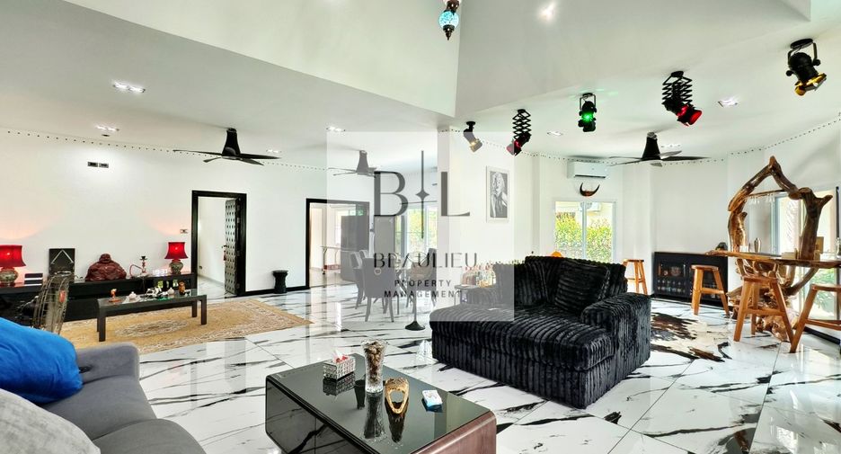 For rent そして for sale 3 ベッドルーム house in Bang Lamung, Chonburi