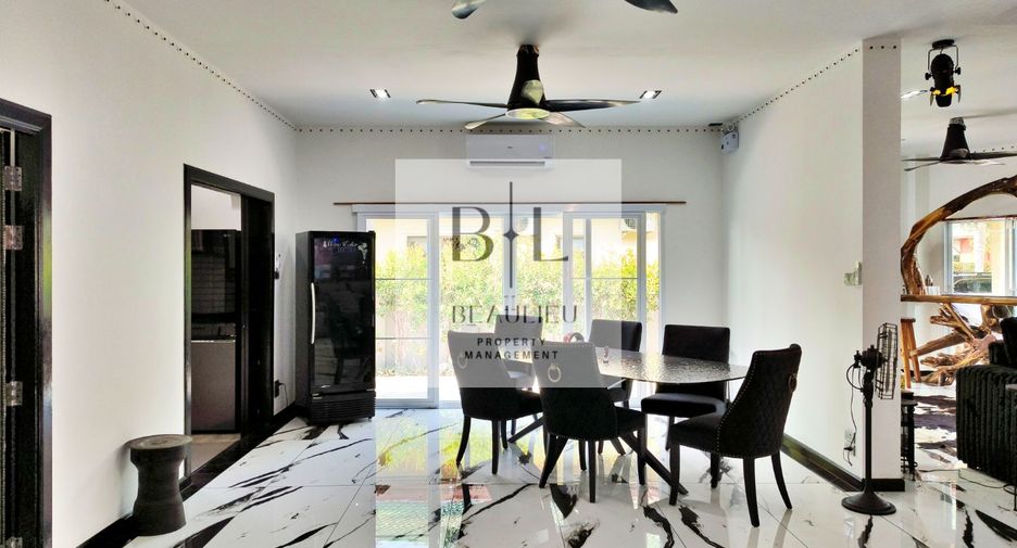 For rent そして for sale 3 ベッドルーム house in Bang Lamung, Chonburi