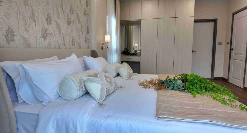 For sale and for rent 4 bedrooms villa in Sattahip, Chonburi