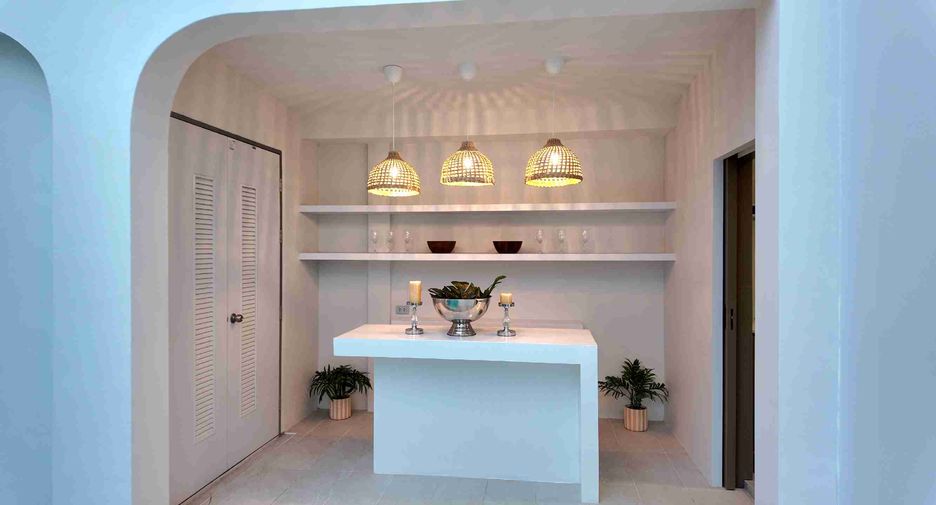For sale and for rent 4 bedrooms villa in Sattahip, Chonburi
