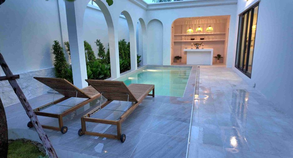 For sale and for rent 4 bedrooms villa in Sattahip, Chonburi