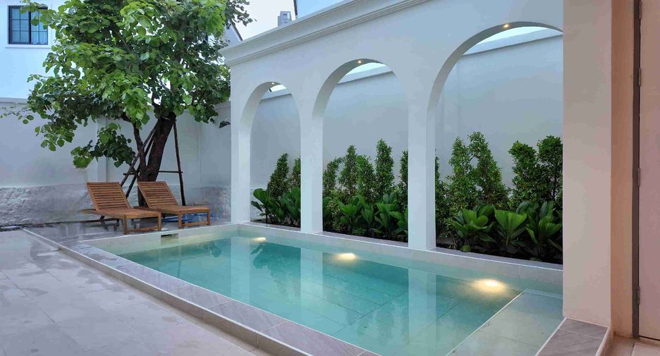 For sale and for rent 4 bedrooms villa in Sattahip, Chonburi