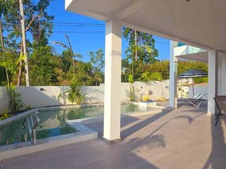 For sale 4 bedrooms villa in Ko Samui, Surat Thani