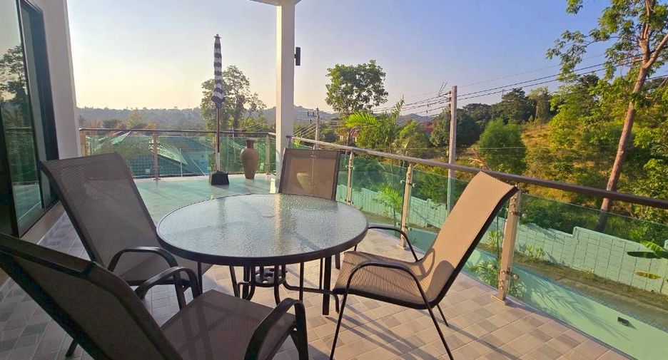 For sale 4 bedrooms villa in Ko Samui, Surat Thani