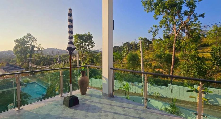 For sale 4 bedrooms villa in Ko Samui, Surat Thani