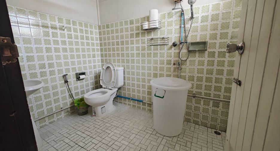 Haus zur Miete mit 4 Zimmer in Chatuchak, Bangkok