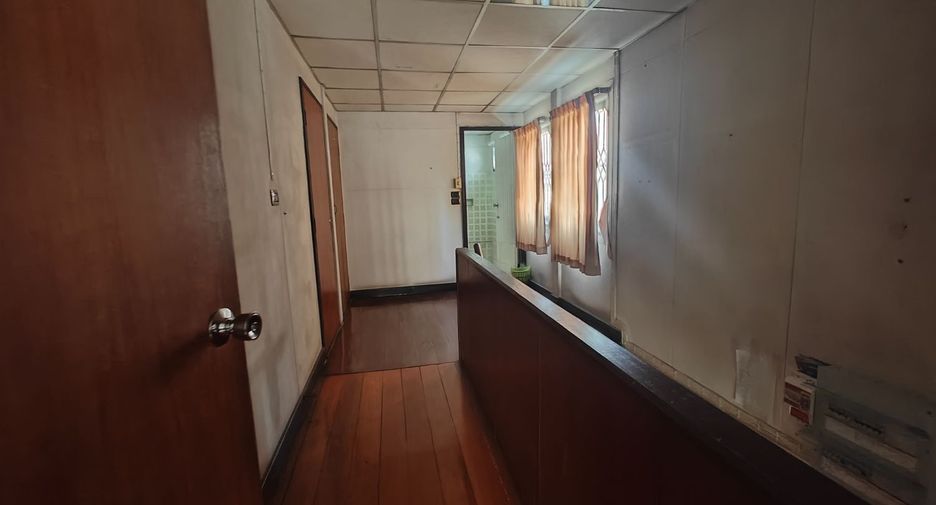 Haus zur Miete mit 4 Zimmer in Chatuchak, Bangkok