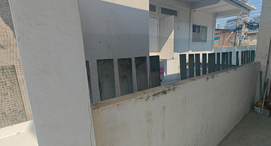 Haus zur Miete mit 4 Zimmer in Chatuchak, Bangkok