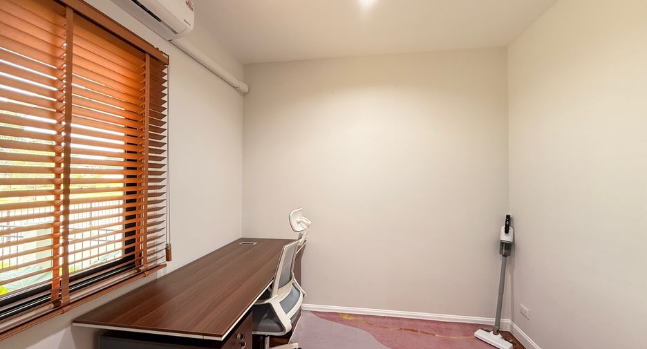 Casa en alquiler de 3 habitaciones en San Kamphaeng, Chiang Mai