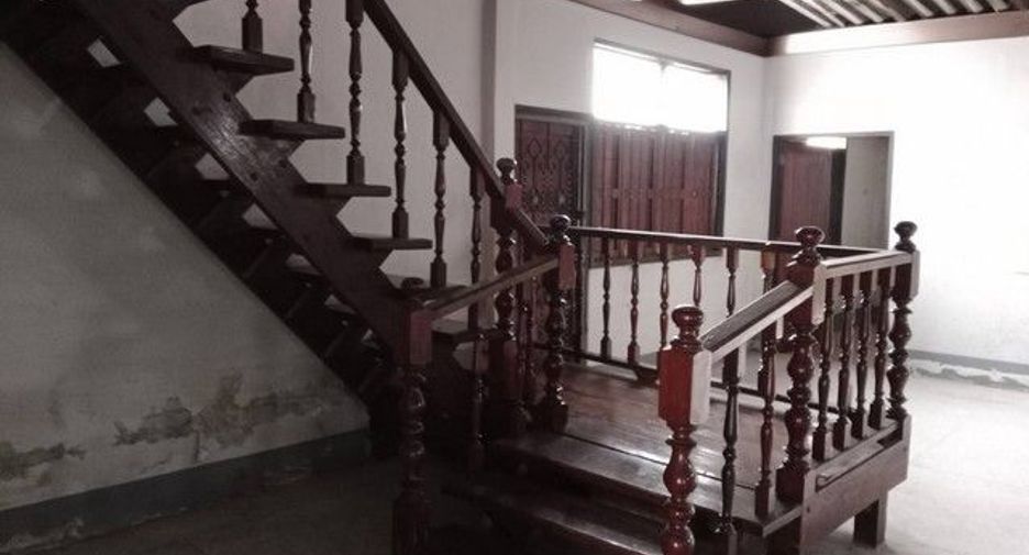 For sale 3 bedrooms house in Khiri Rat Nikhom, Surat Thani