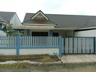 For sale 2 bedrooms house in Khiri Rat Nikhom, Surat Thani