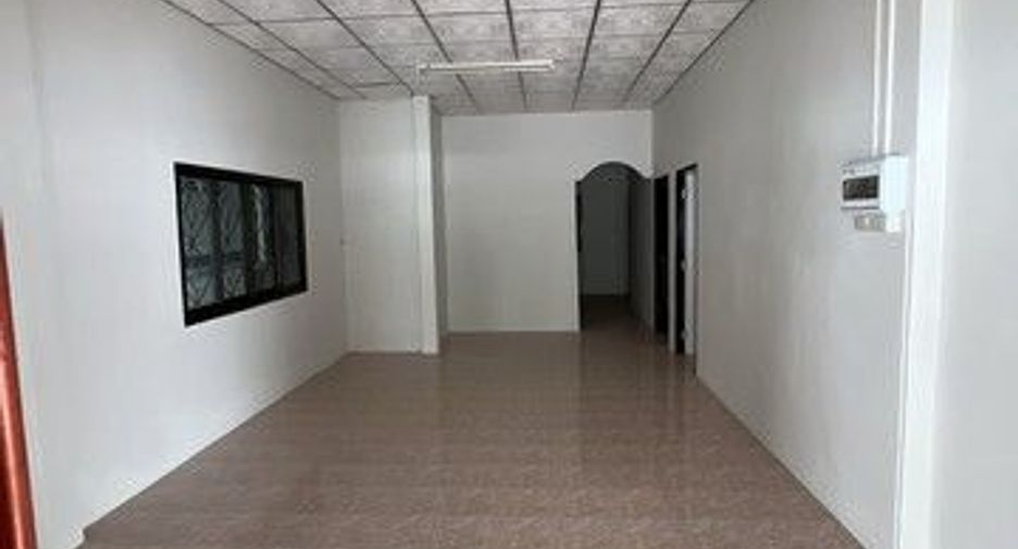 For sale 2 bedrooms house in Khiri Rat Nikhom, Surat Thani