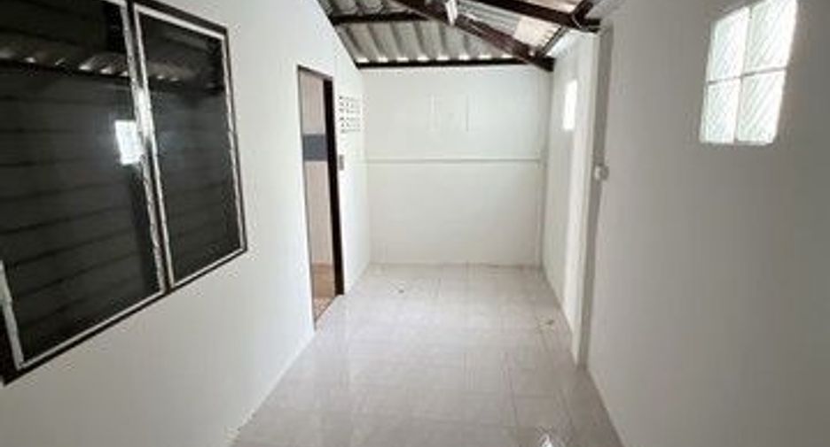 For sale 2 bedrooms house in Khiri Rat Nikhom, Surat Thani