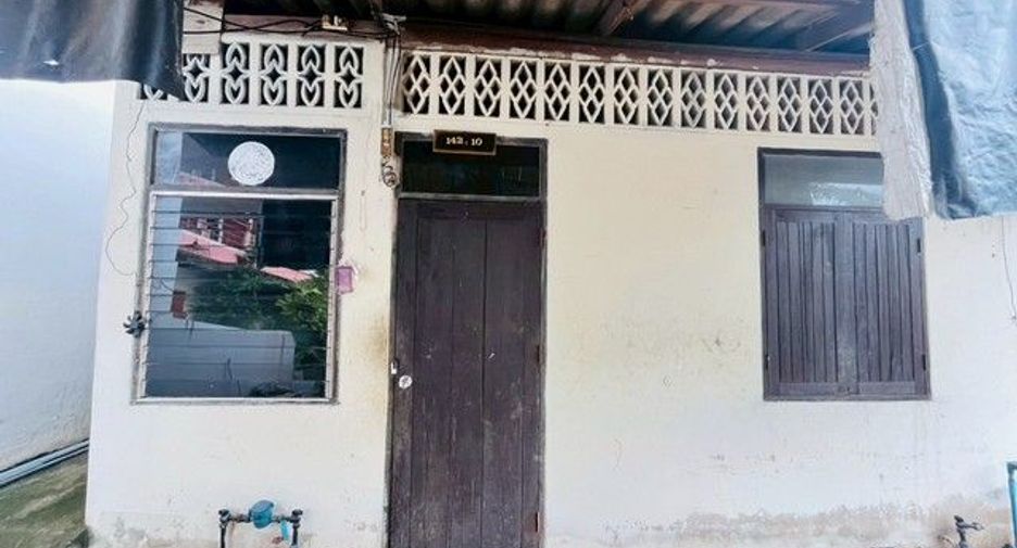 For sale 2 bedrooms house in Khiri Rat Nikhom, Surat Thani