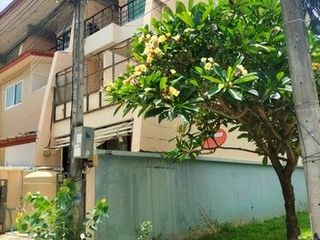 For sale 4 ベッドルーム townhouse in Thalang, Phuket
