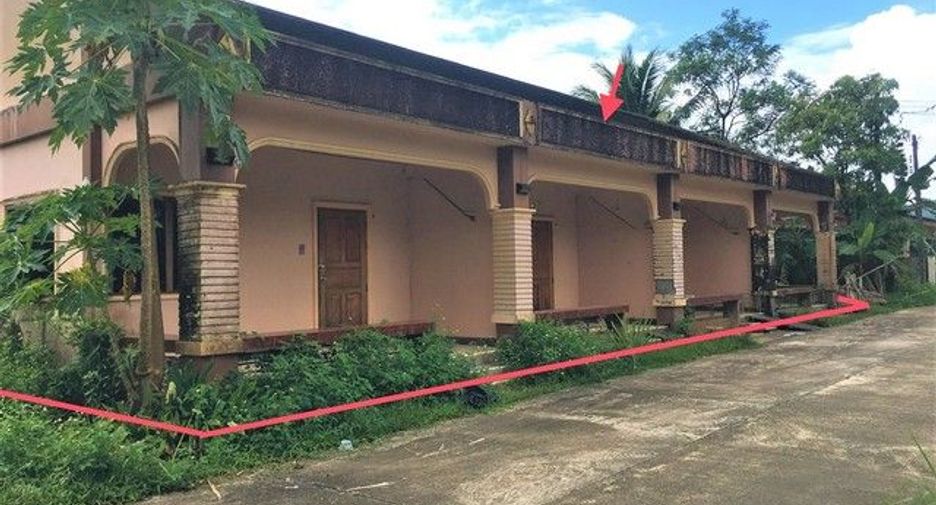 For sale 8 bedrooms townhouse in Kapong, Phang Nga