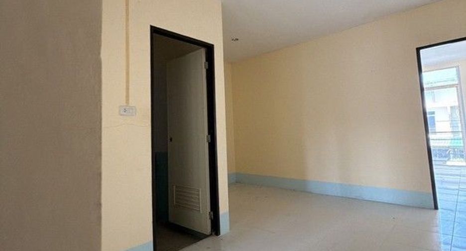 For sale 2 bedrooms retail Space in Kapong, Phang Nga