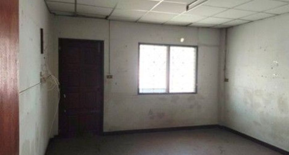 For sale 1 Beds townhouse in Bang Bua Thong, Nonthaburi