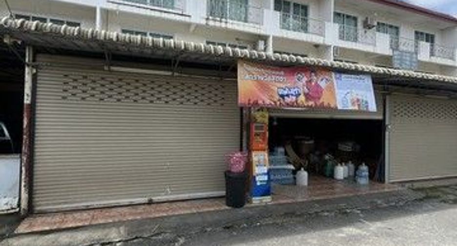 For sale 3 bedrooms retail Space in Khlong Thom, Krabi